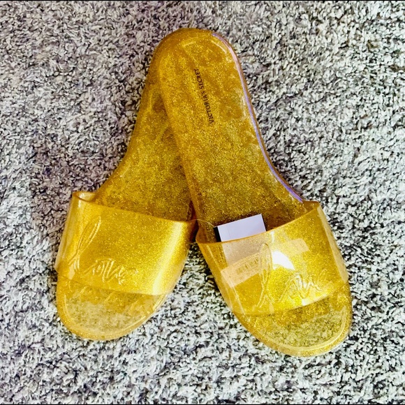 victoria secret jelly slides
